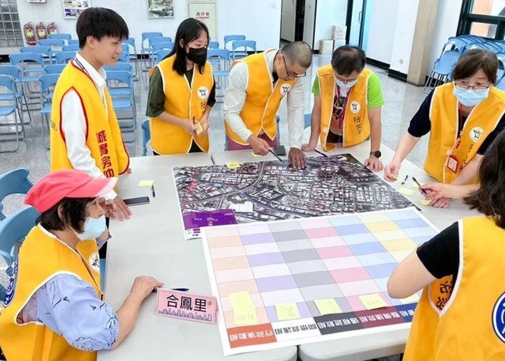 守護民眾房產安全：永慶聯心里長舉辦逾 550 場防詐公益講座。(永慶房產集團提供)