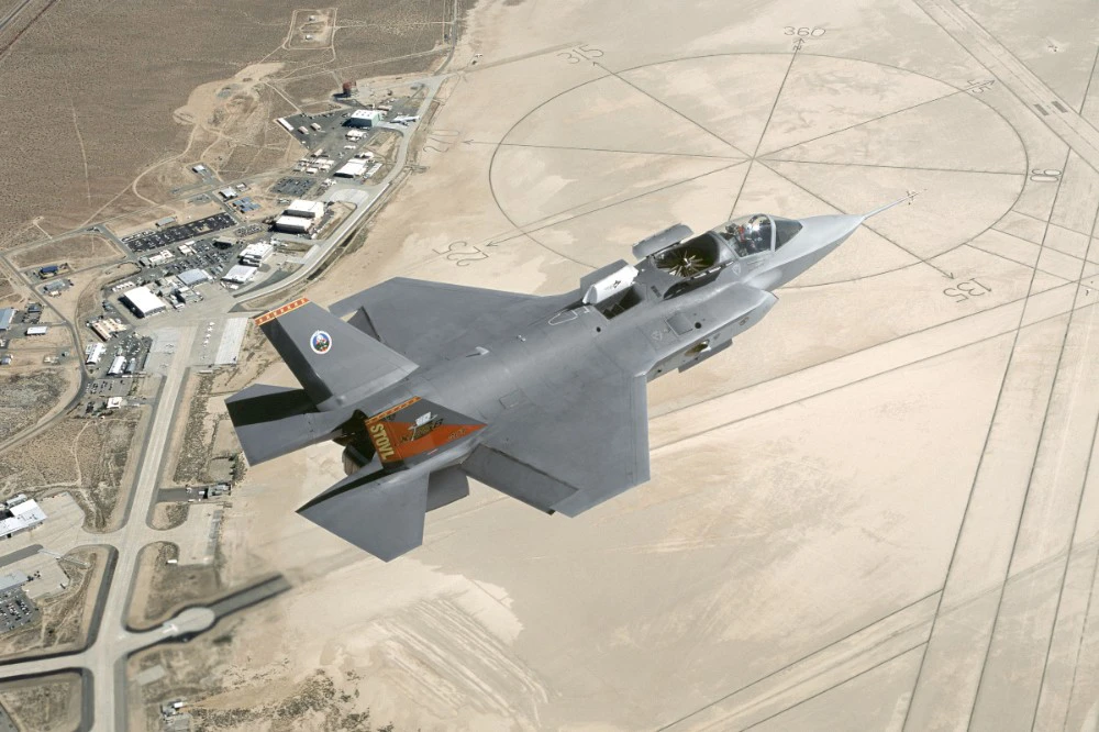 美軍為何要接收6架「無雷達」F-35B -- 上報