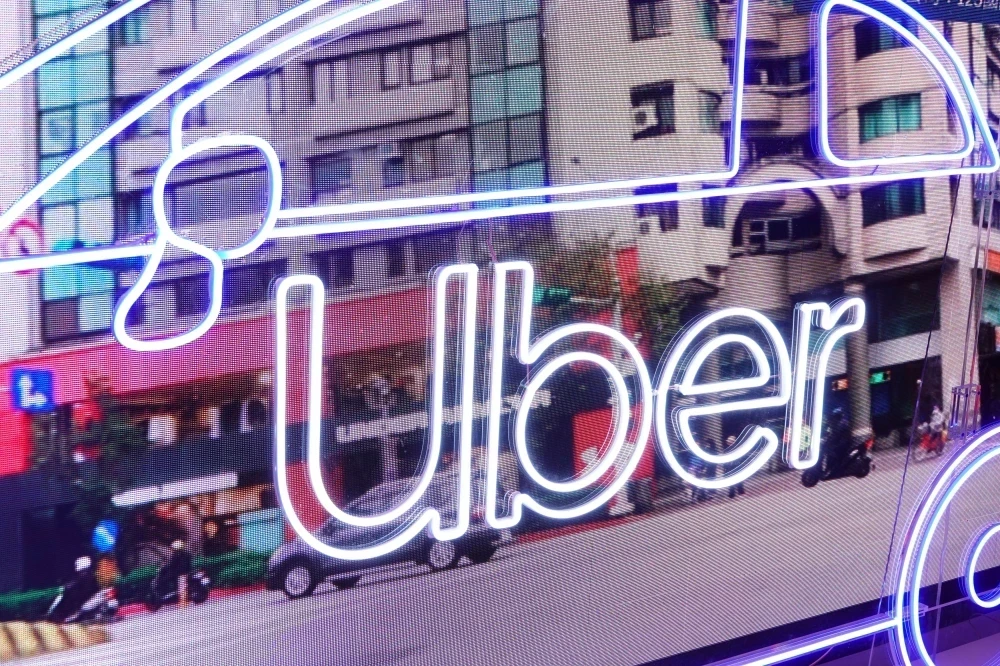 Uber北投試辦機車載客　北市府認定違法：駕駛最高罰20萬、平台最高罰2500萬