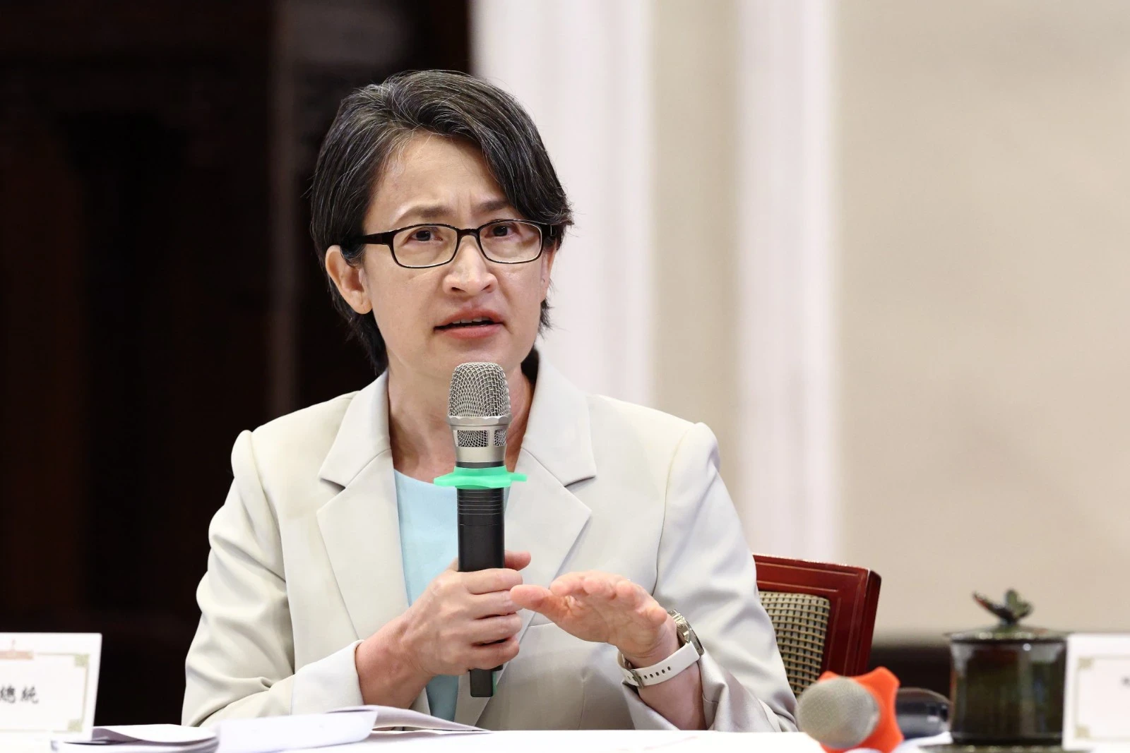 賴士葆控蕭美琴「超買私酒」　總統府駁不實指控：依程序辦理、無特權