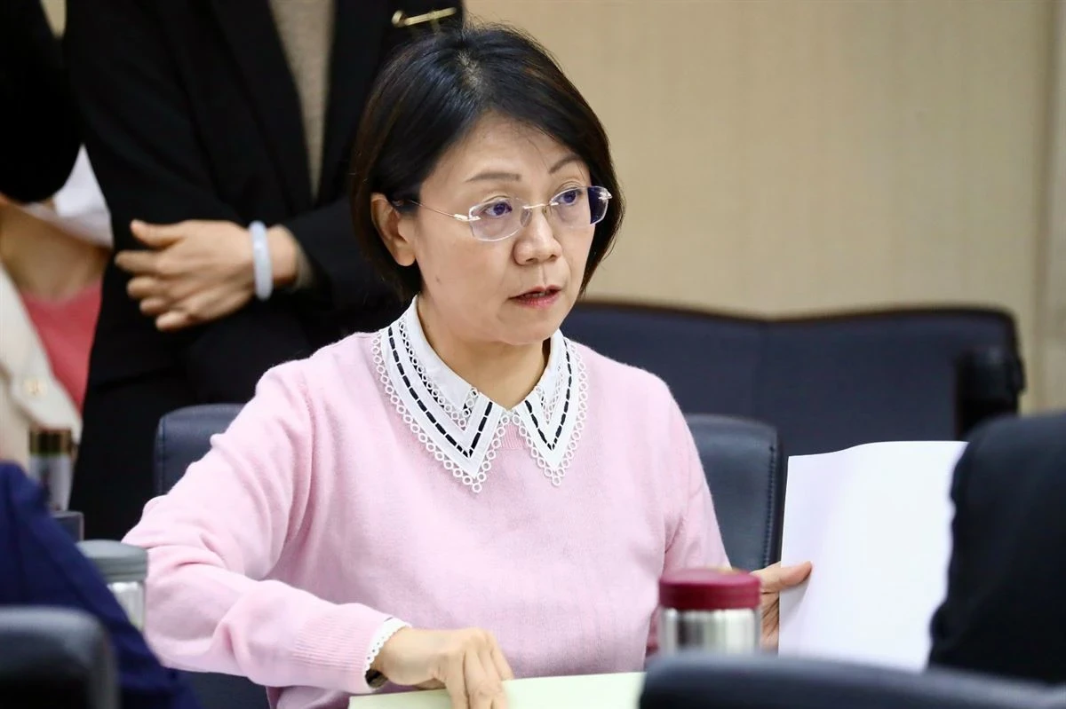吳思瑤曝翁曉玲刪預算「複製貼上」　吳沛憶：至少13部會都遭提刪