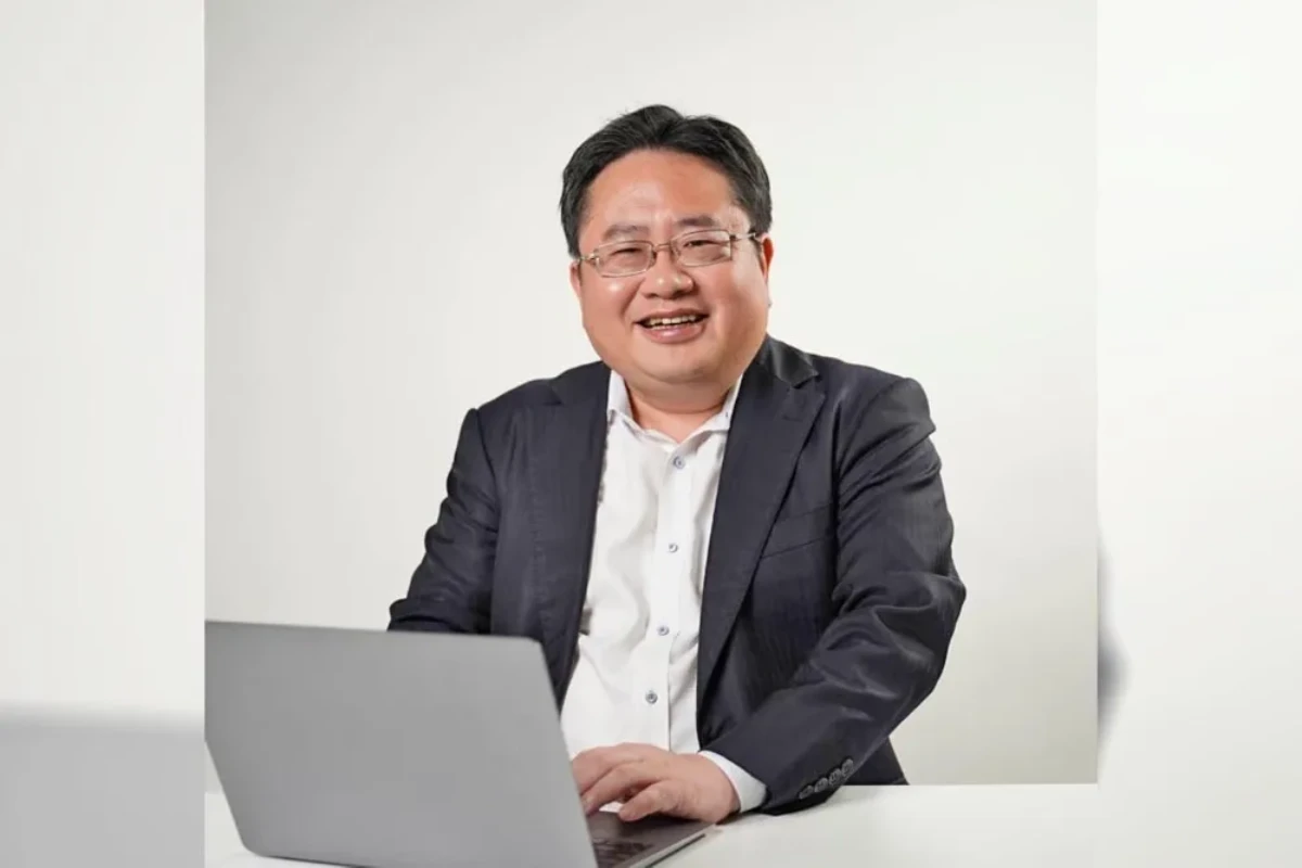 矢板明夫出席台中活動突遇襲　黑衣男揮拳毆臉濺血後竟逃逸