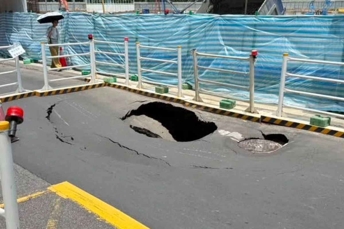 北市敦化北路出現天坑　現場飄瓦斯味、市府勒令工地即刻停工