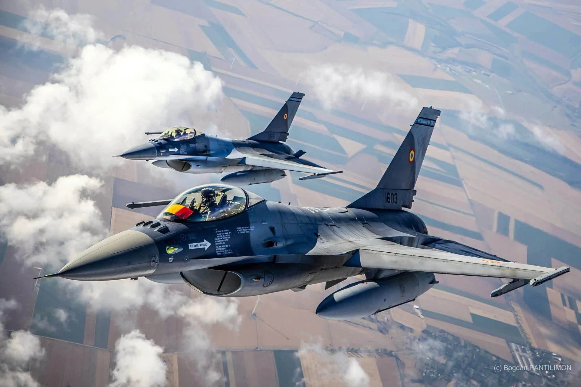 俄烏戰爭逾4年領空遭入侵30次 羅馬尼亞F-16首度擊落俄國無人機 -- 上報