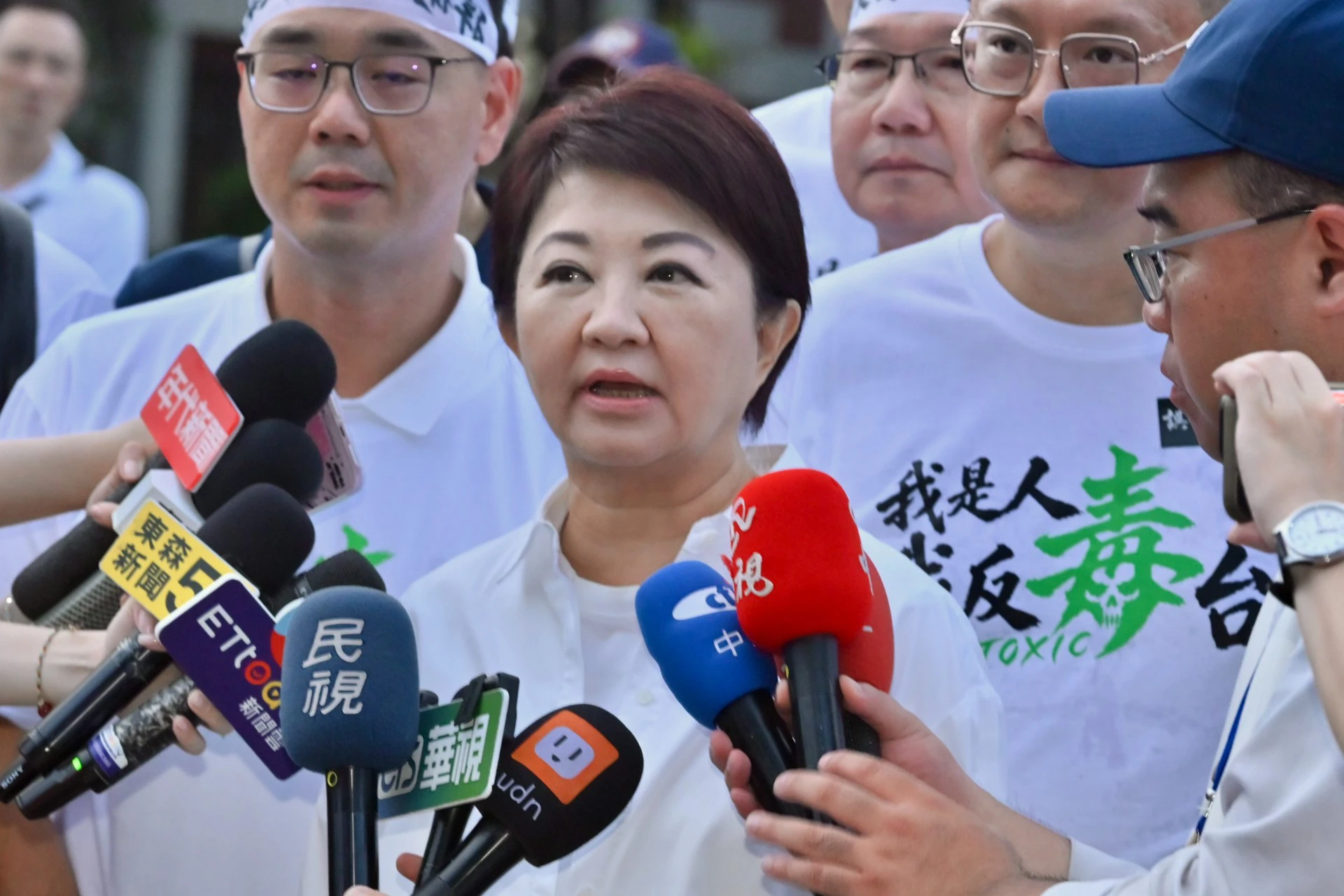 盧秀燕出席凱道活動時受訪。（王侑聖攝）