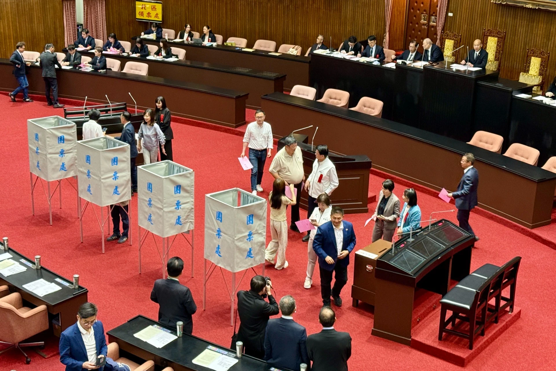 陳水扁經驗對民主政治基本原理的提醒 -- 上報