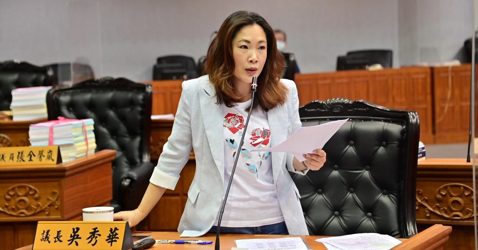 【獨家】吳秀華將渡假村38筆土地持分轉賣姊姊 議員大爆吳家「煉金術」 -- 上報