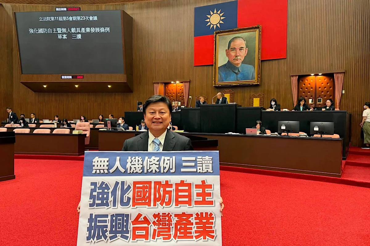 無人載具條例政院擬副署　傅崐萁：盼打造第二座護國神山