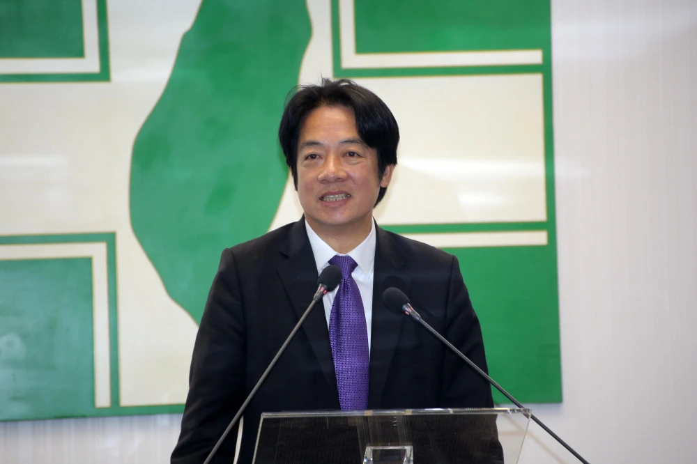 開學季釋利多　賴清德拍板明年「0至18歲每月領5千元」
