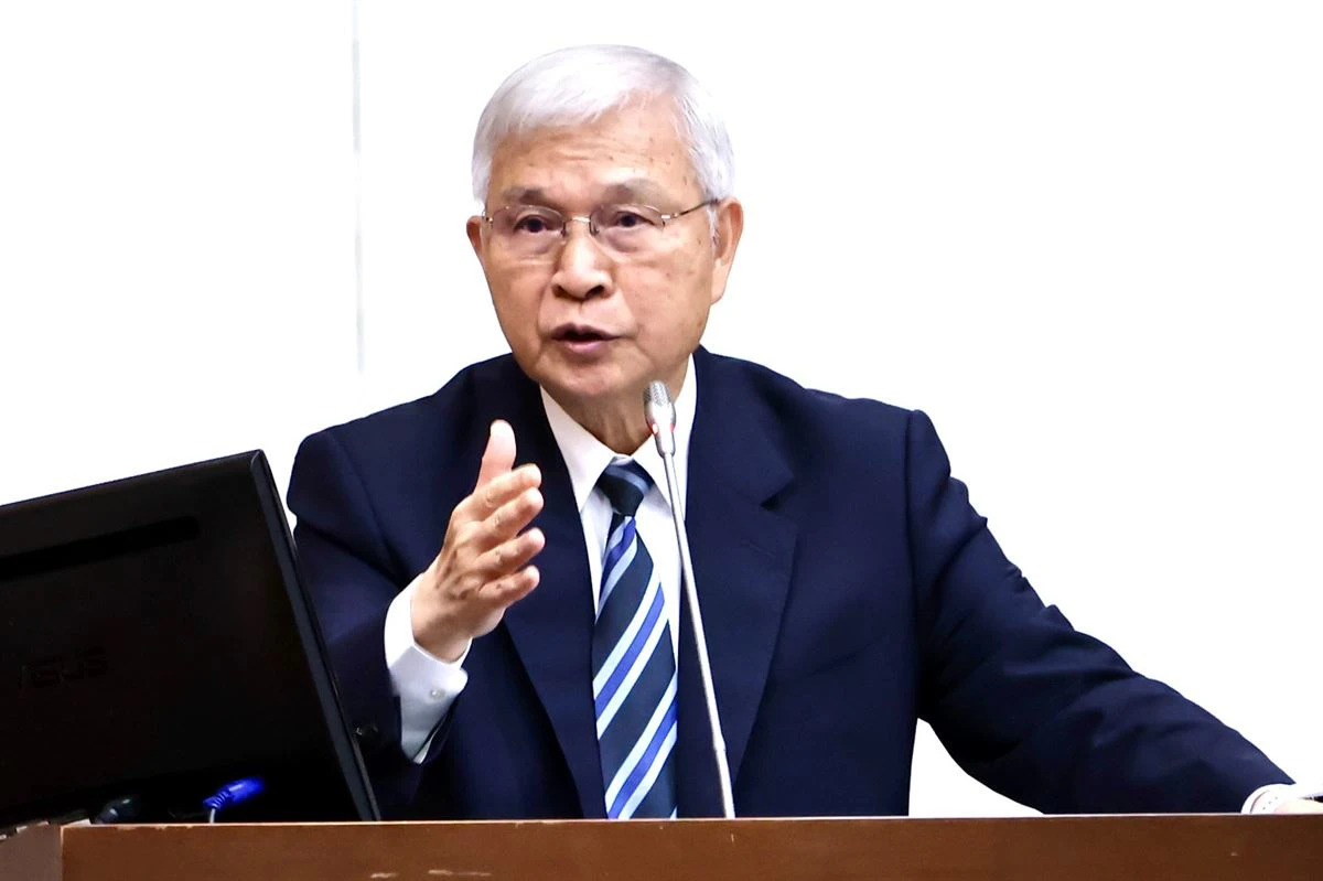 台灣央行是否跟進升息，市場估本季連十凍，圖為央行總裁楊金龍。（資料照片／王侑聖攝）