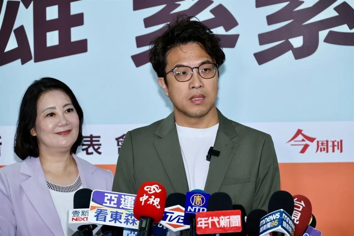 蔣萬安諷「圍蔣救賴」　沈伯洋：市民得不到答案才一直圍、推小孩上火線的是蔣自己
