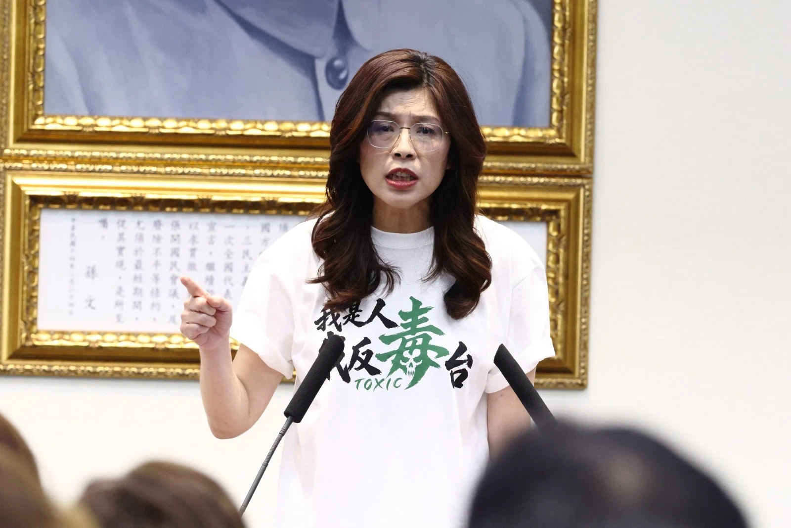 藍營遭庇護工場控詢價300盒後沒下文　鄭麗文：昨天就買了