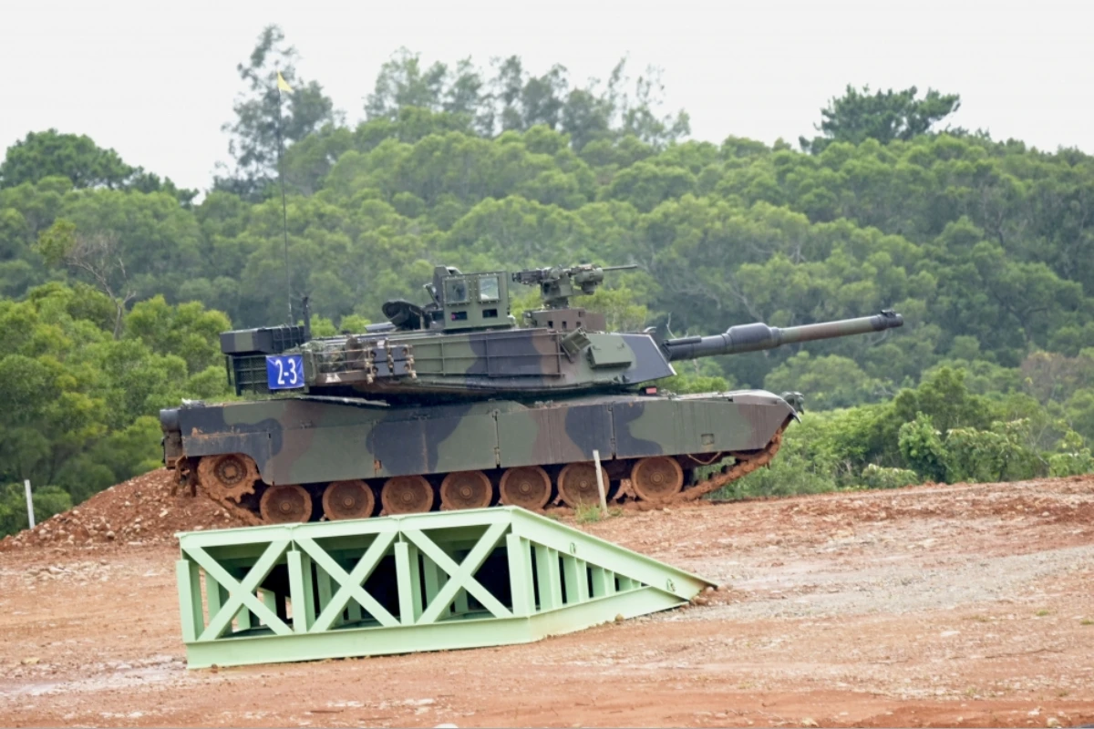 總統賴清德視導「M1A2T新式戰車換裝訓練」