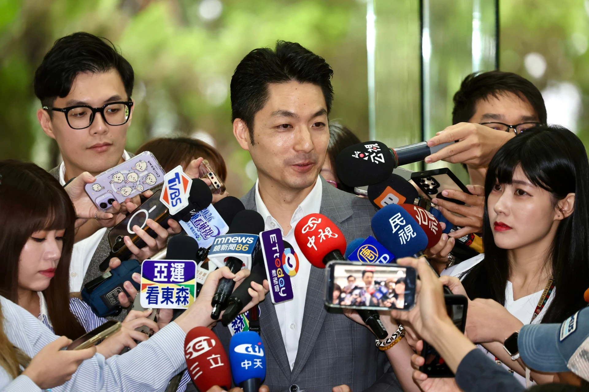 蔣萬安身世成謎　郭禮伯之子下戰帖「願驗DNA」蔣：別每次選舉都討論