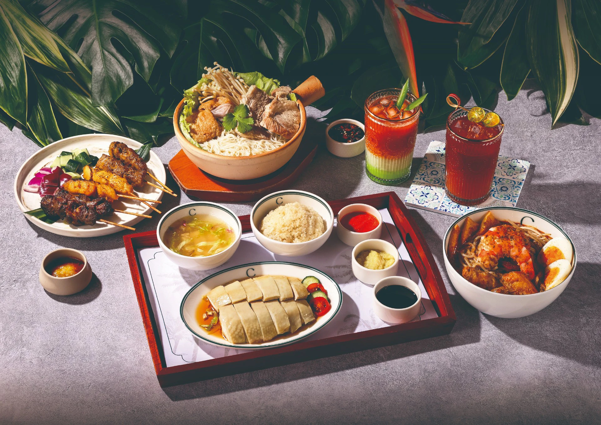 賣破 1200 萬份的新加坡雞飯來台!「Chatterbox Café」9/16 大巨蛋開幕 文華雞飯、肉骨茶必吃
