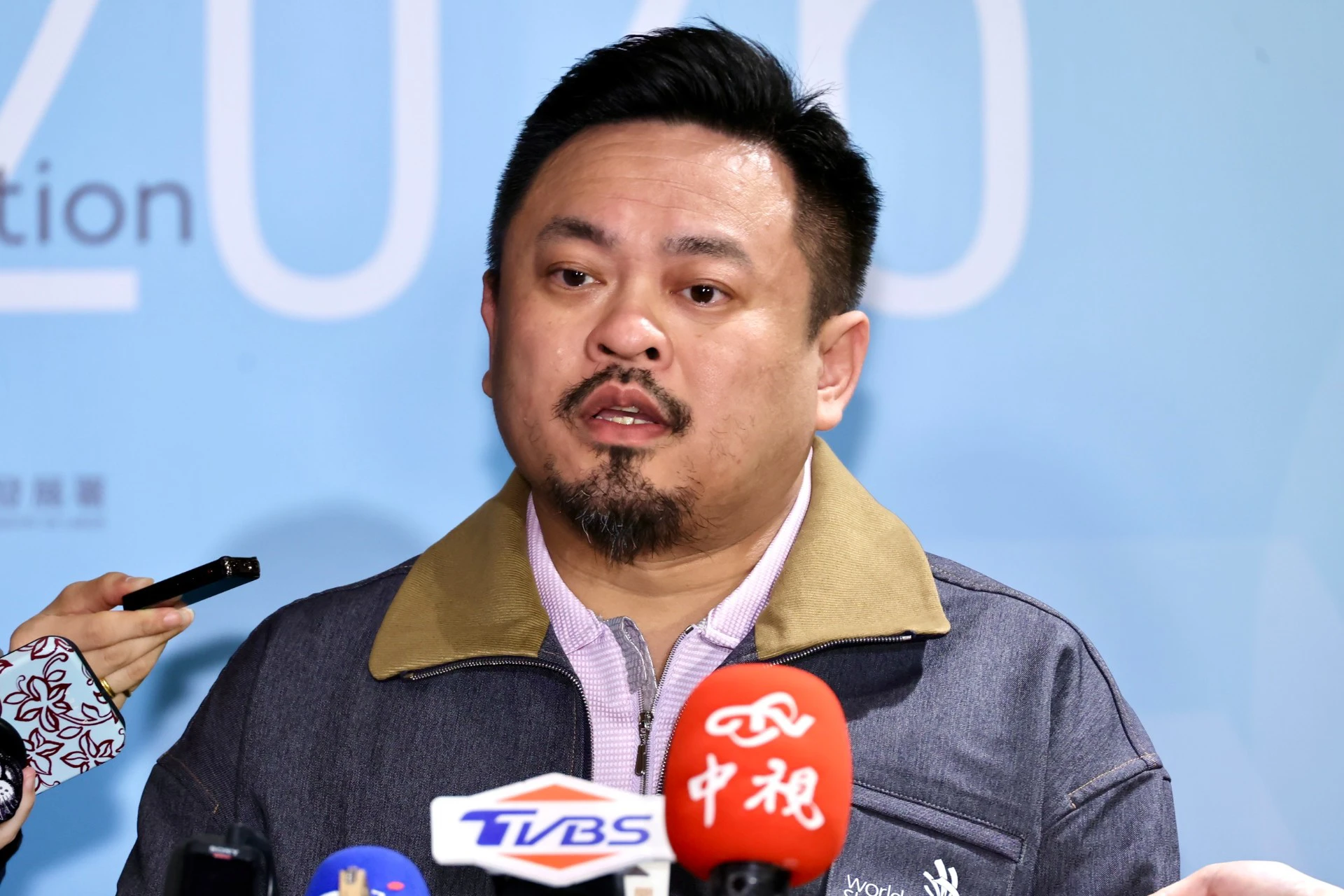 蔣萬安妻喊「Chinese Taipei」遭出征　洪申翰：APEC正式會員名稱確實如此