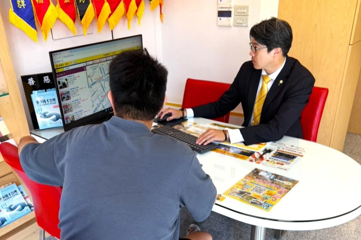 透過 AI 智慧系統精準整理市場行情,永慶房屋完美結合誠實科技與真人溫度,全面提升購售屋服務體驗與效率。(永慶房產集團提供)