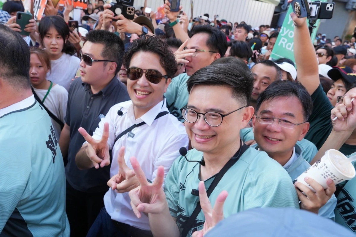 【現場觀察】洋流席捲港都刮旋風 沈伯洋、賴瑞隆「熱戰」正面對決蔣萬安