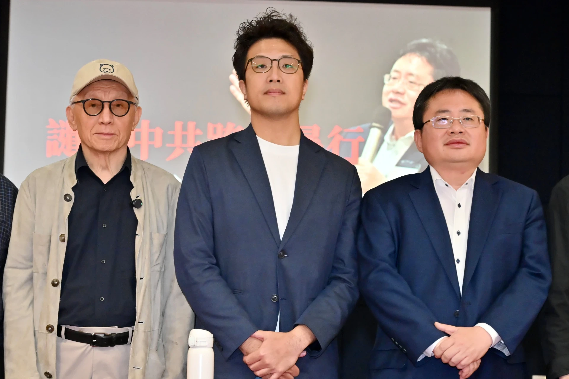 沈伯洋背負大罷免大失敗的「戰犯」印記，但黨內大老認為，大罷免各選區同意罷免票，比支持民進黨立委候選人的得票多了3％，這些都是「洋流」的基本盤。（資料照片／張哲偉攝）