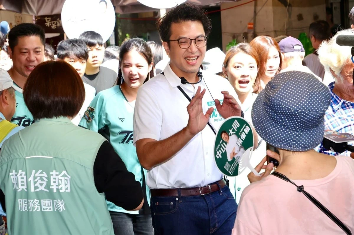 傳沈伯洋行程滿檔過度操勞　吳思瑤：已強制休息並安排就診