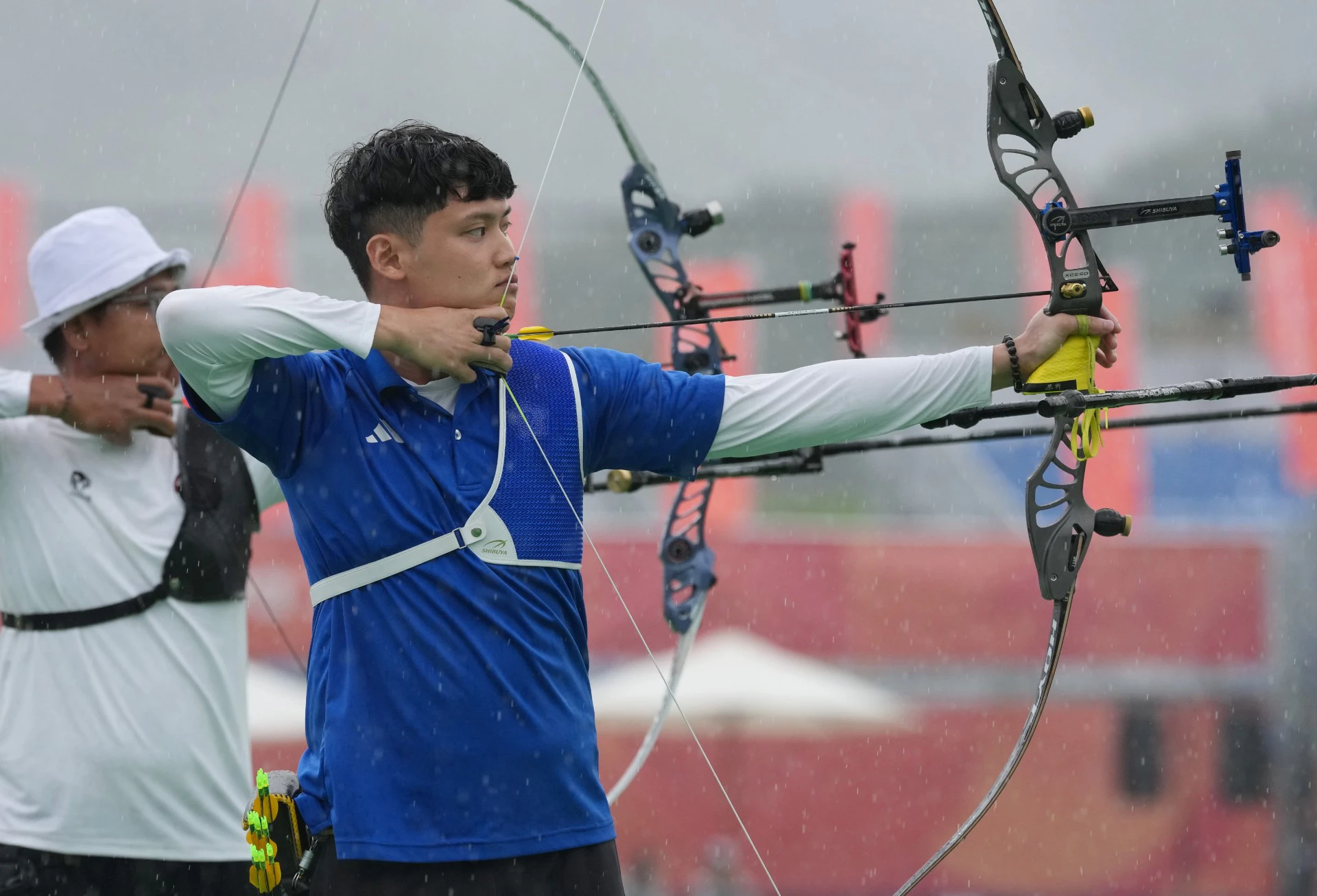 【亞運射箭】湯智鈞連過兩關晉級8強　挑戰個人與團體皆奪牌