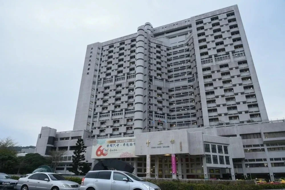 榮民就醫補助擴大　10/1起赴國軍醫院免「健保部分費用」