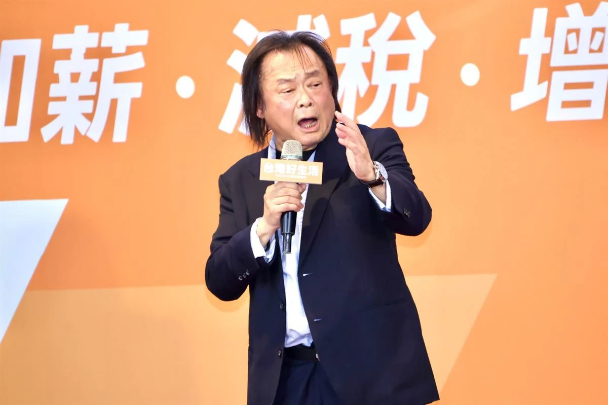 Grab併foodpanda審查倒數　王世堅質疑Uber新總座「滴滴出行」背景未揭露