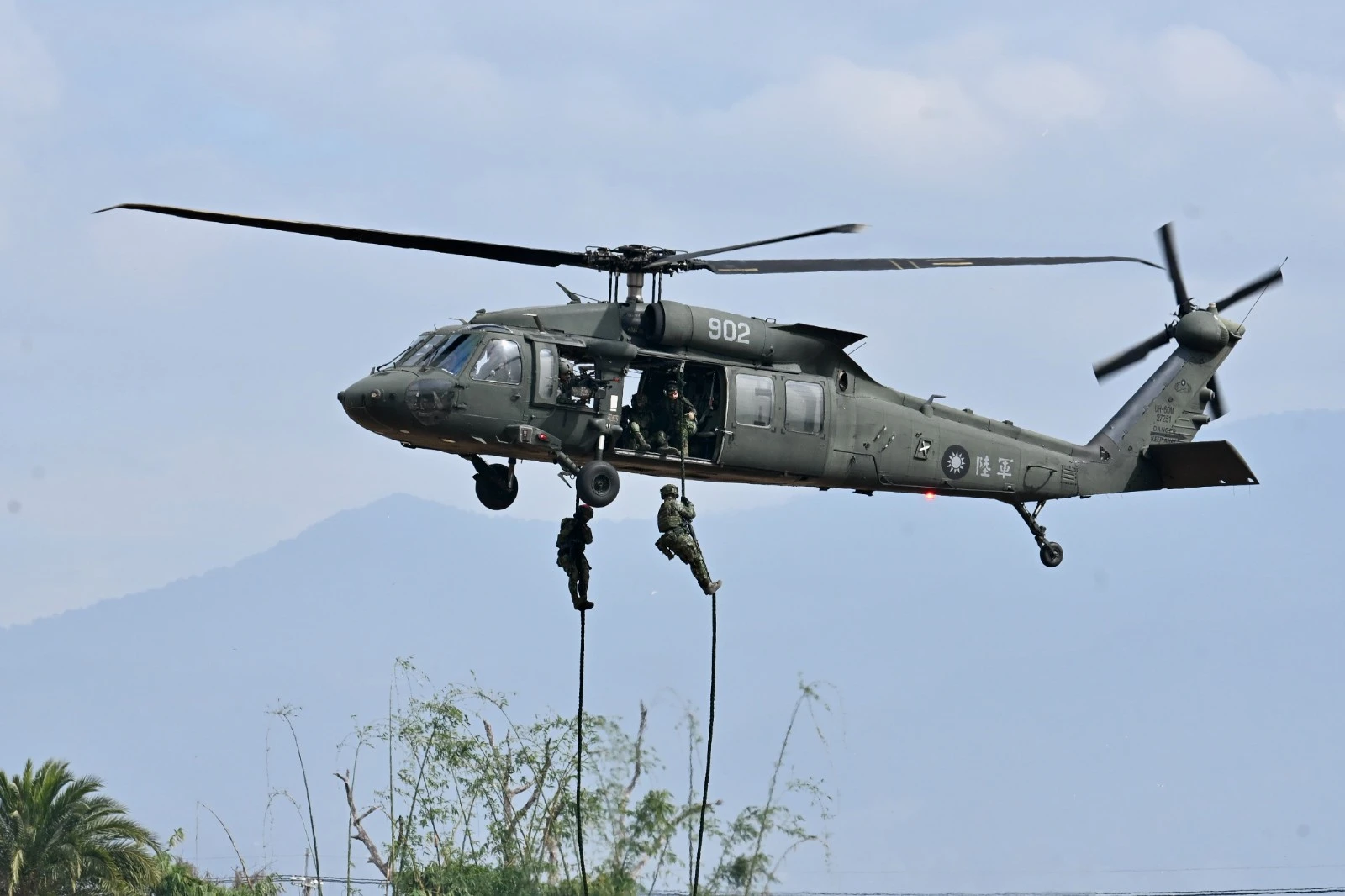 陸軍規劃以UH-60黑鷹直升機作為新一代救護機。（資料照片／張哲偉攝）