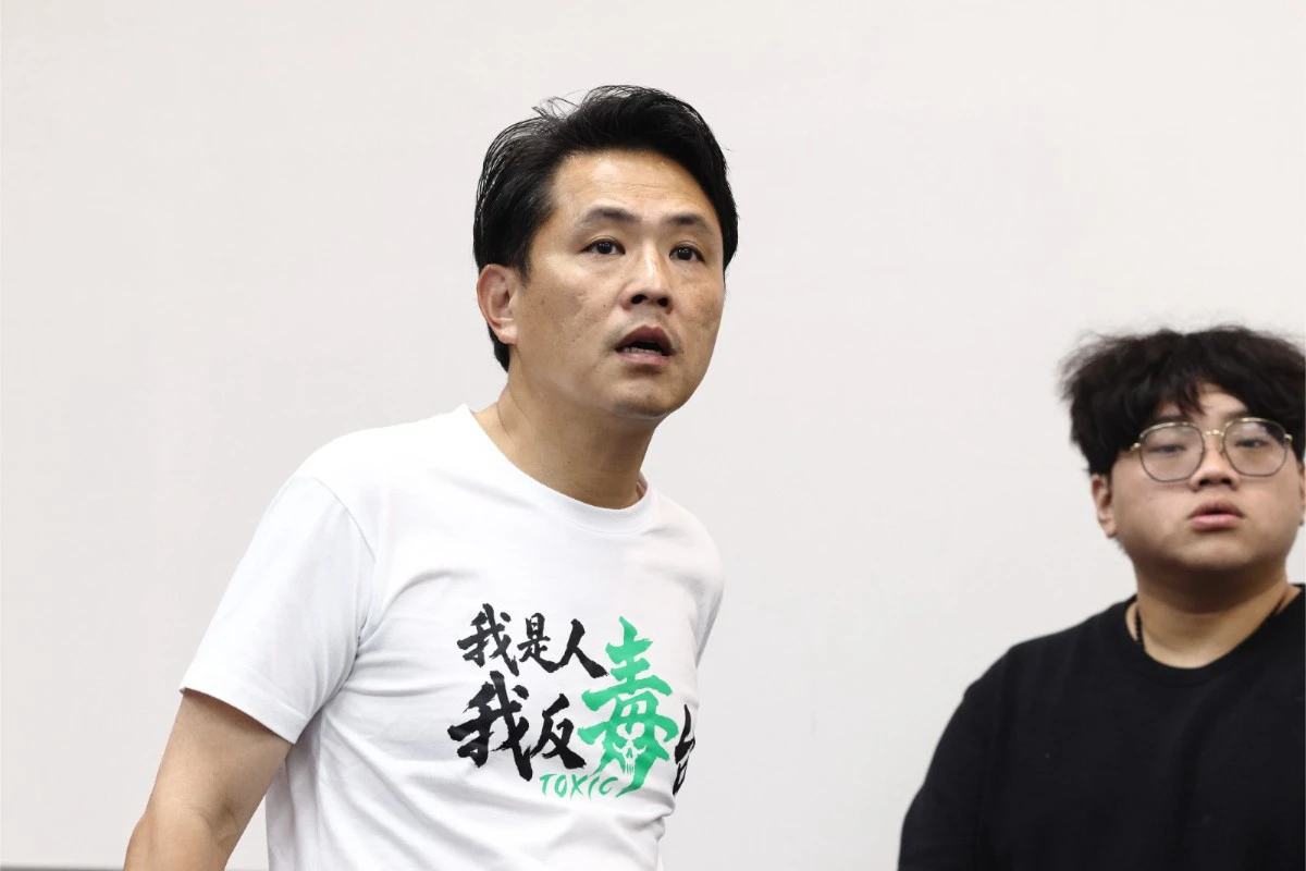 藍批沈伯洋混淆「毒品、藥品」　陳以信點名綠候選人：別有雙重標準