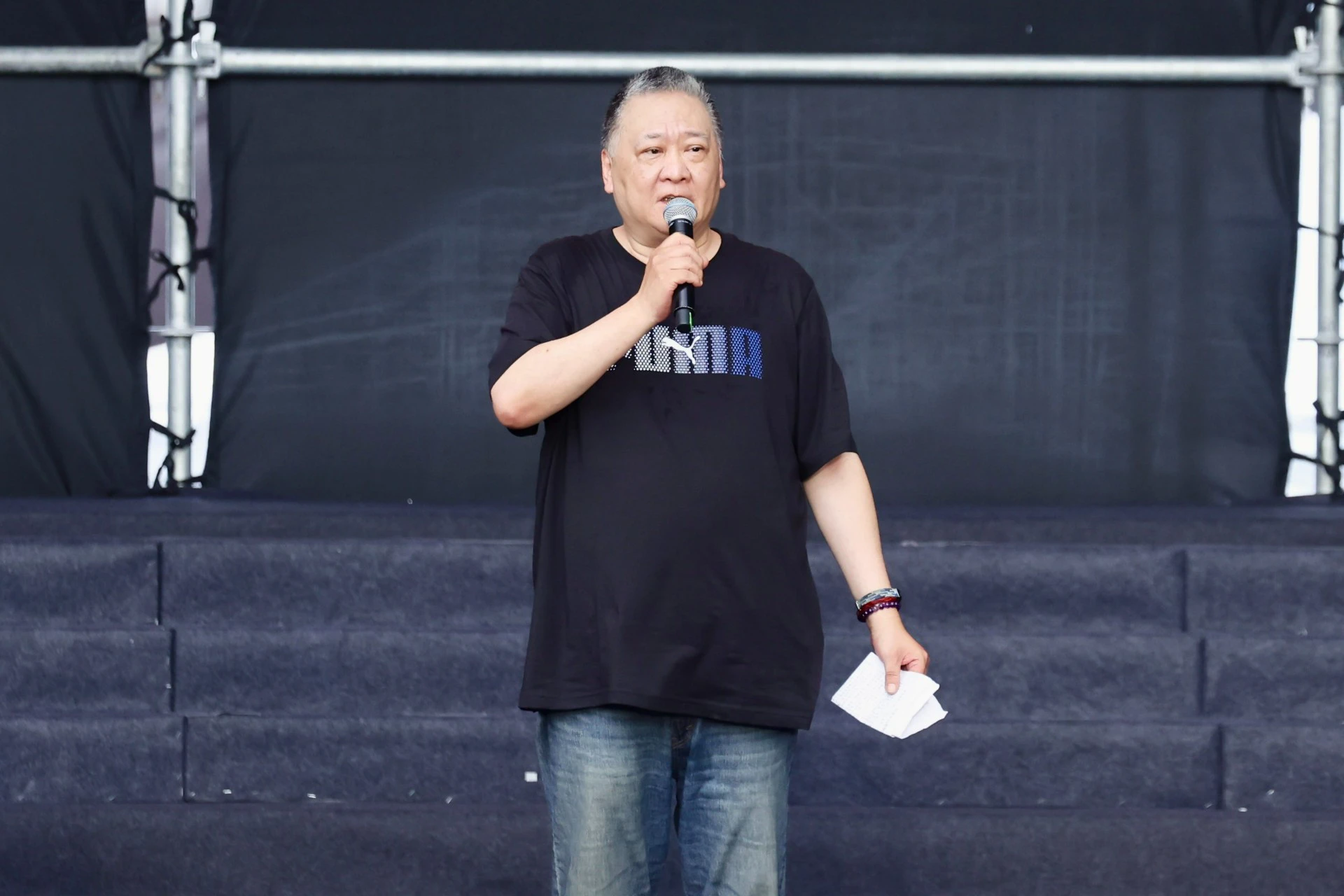 親民黨前發言人站台沈伯洋　酸爆藍預言「橘子綠了」：他們惡夢成真