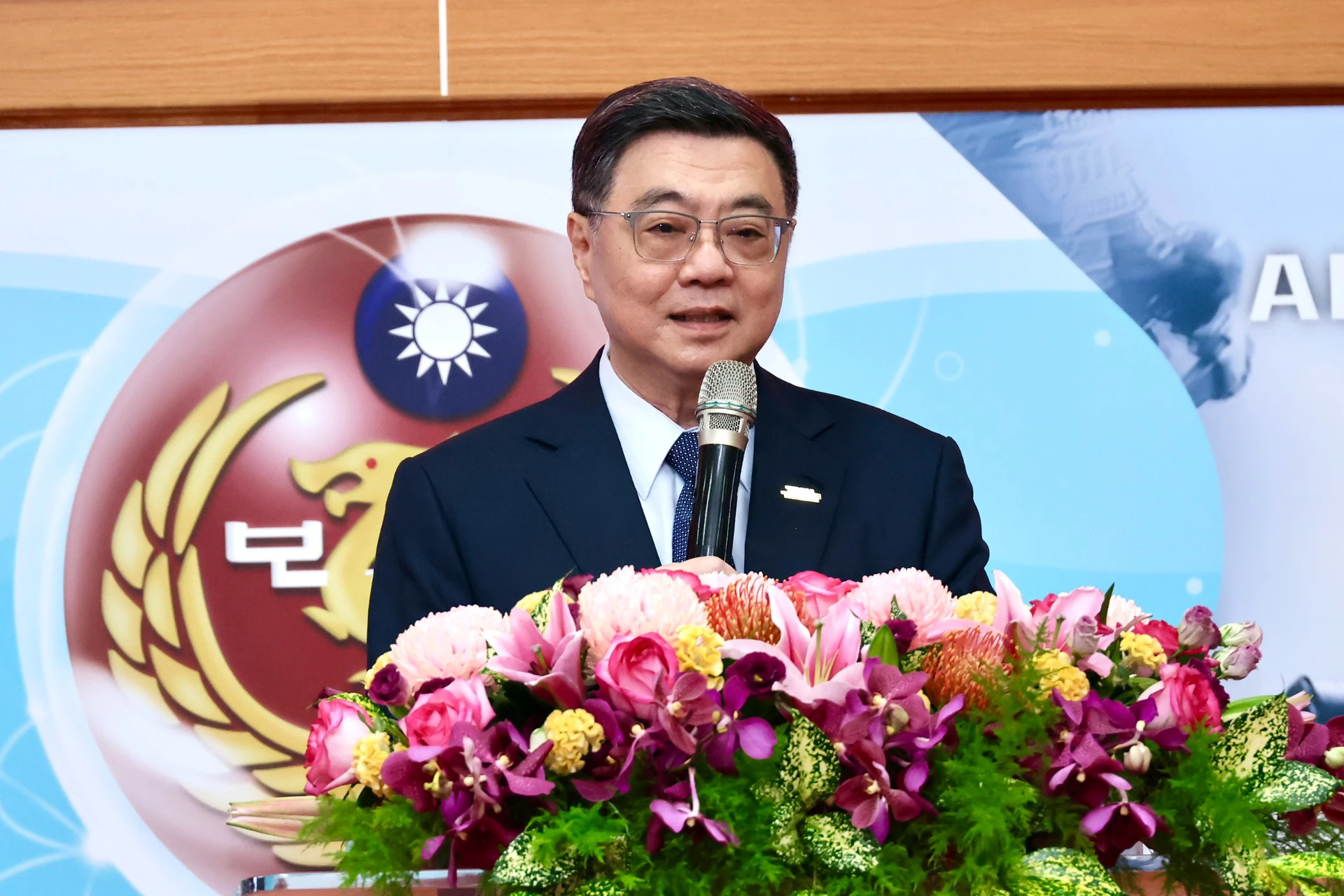 遭蔣萬安搬三對比開嗆　卓榮泰：我三安會議都親自主持