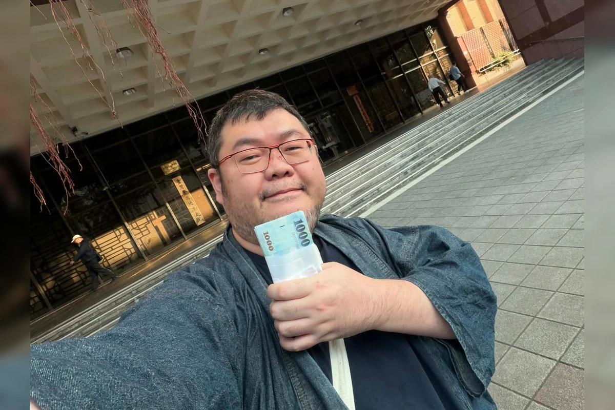 涉洩個資誹謗遭起訴　四叉貓發文自嘲：比柯文哲還早被抓去關