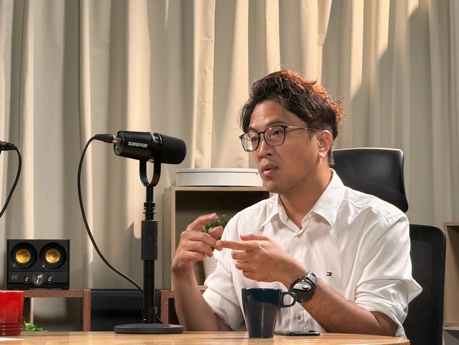 趙少康二度專訪沈伯洋引發不滿　沈幫緩頰：是盡媒體人的責任