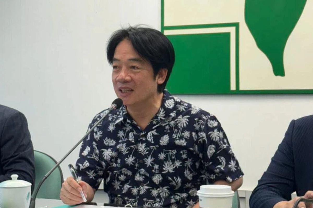 賈永婕遭嗆穿著不夠「純樸」　賴清德曬花襯衫照：每個人都有展現風格權利