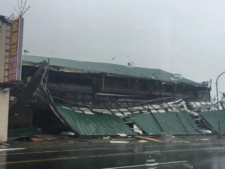 台東罕見17級強風　民房受損嚴重