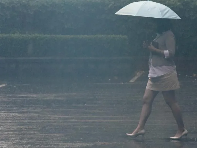 西南風增強　彰化以南8縣市嚴防豪大雨