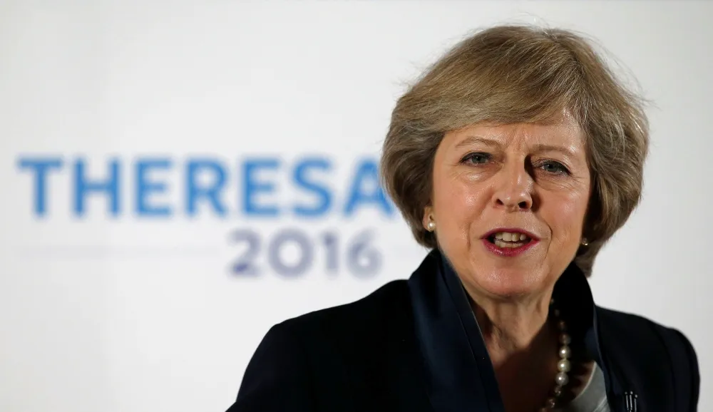 唯一對手意外退選　英國內政大臣將接任史上第二位女首相