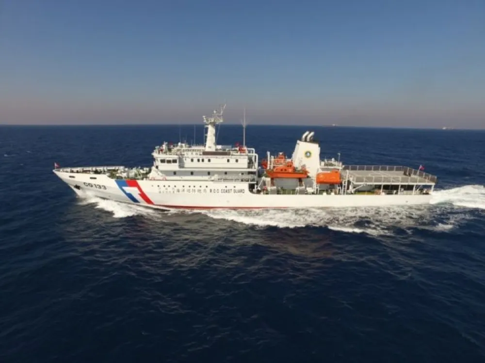 全力護漁　海巡署：台東艦接手