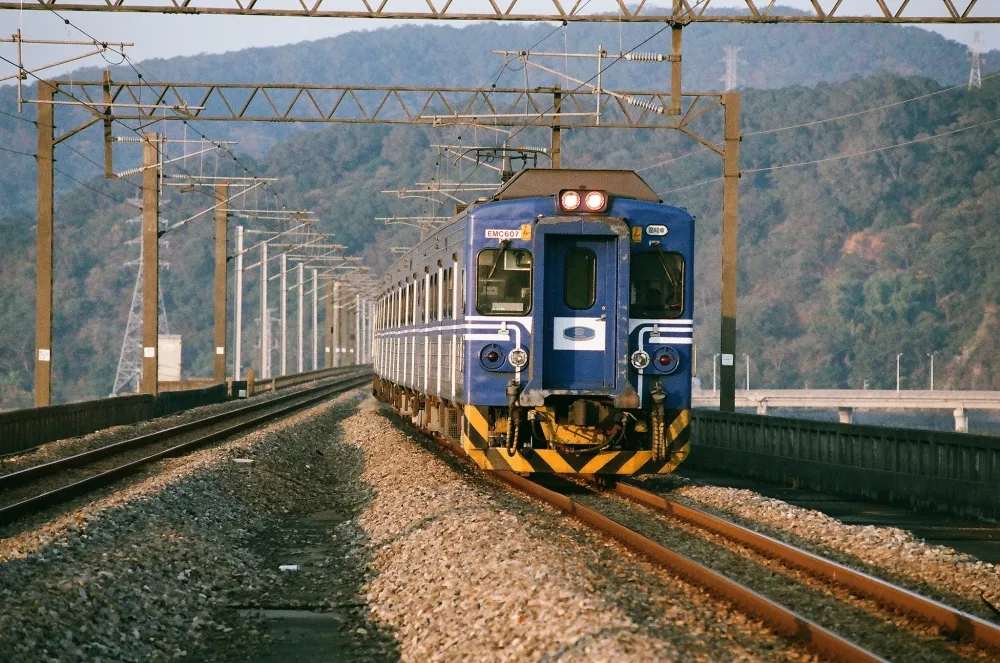 學生旅遊趁暑假　一張TR PASS火車無限搭