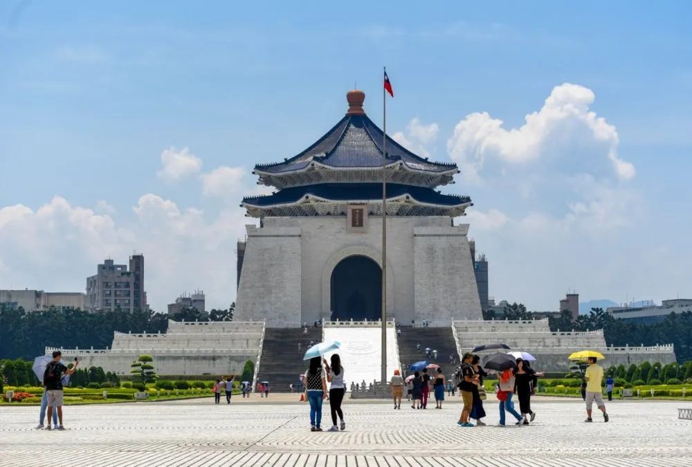 全台高溫炎熱　注意防曬補充水份