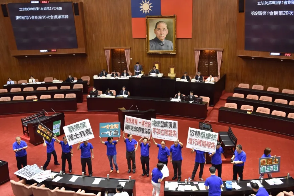 社評：反正一切都還有國民黨頂著