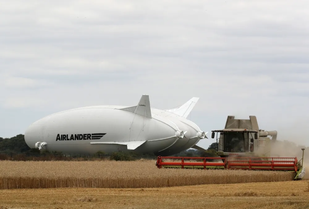 軍事民生用途多功　全球最大飛行器「Airlander 10」成功首飛