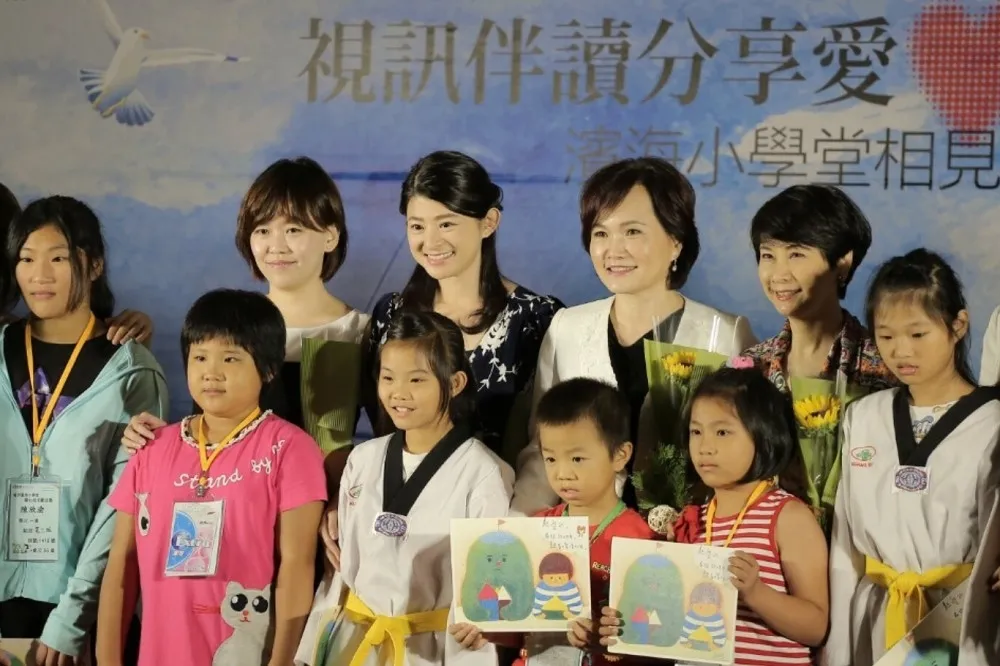 濱海小學堂助學童學習有成　馬英九籲大眾多投入