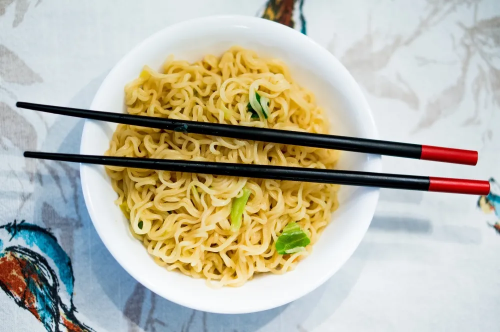 美國監獄伙食大不如前　速食拉麵變得比香菸更重要