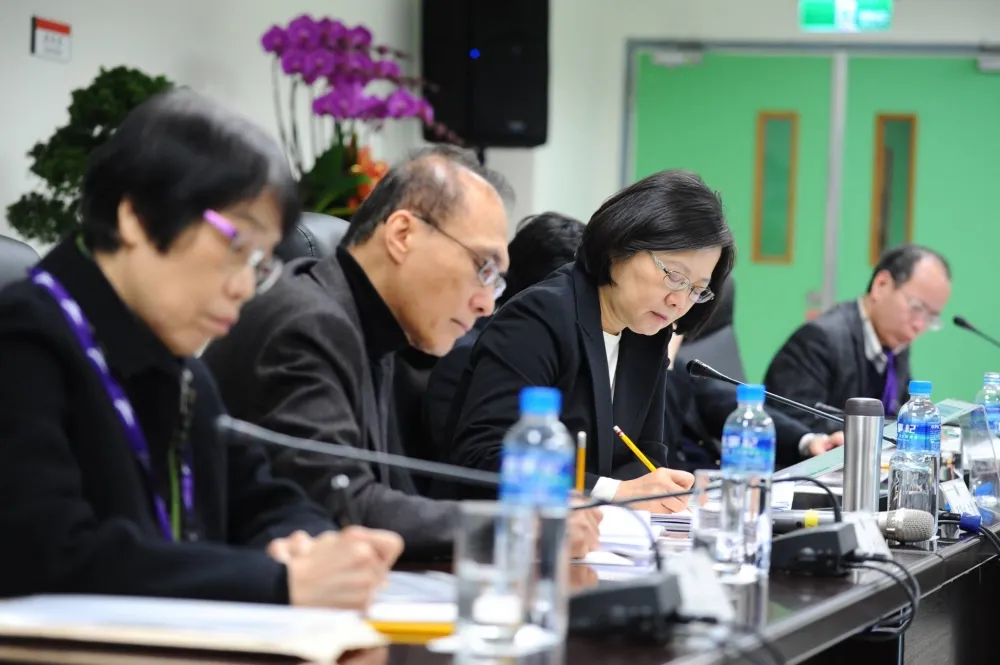 社評：蔡英文別走上馬英九的老路