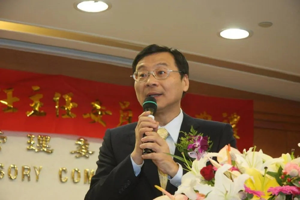 兆豐案曾銘宗遭質疑　臉書PO圖欲自清