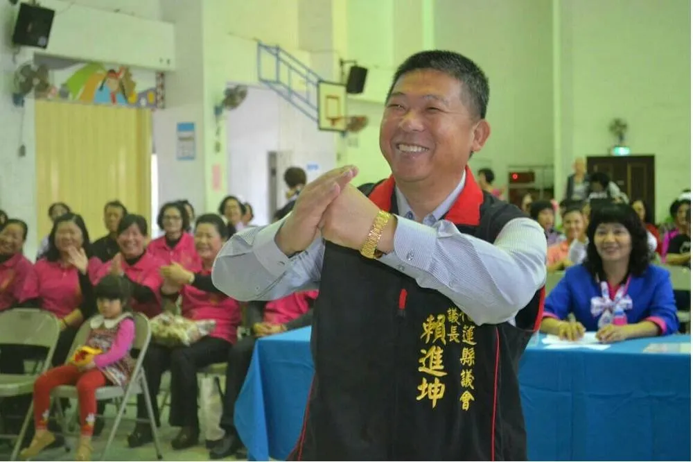 花蓮縣長前哨戰　市長補選綠營聯手議長圍攻傅崐萁