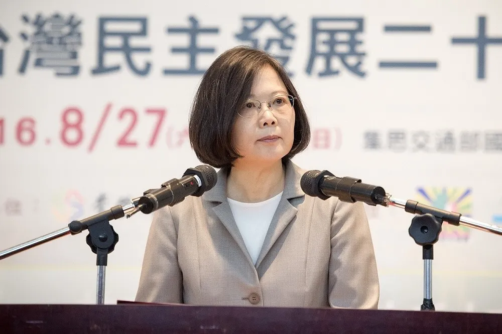 最新民調　蔡英文不滿度首度超過滿意度