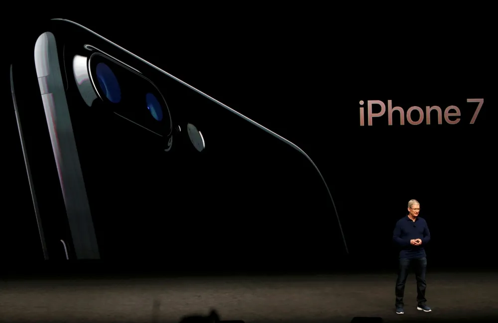 Iphone7手機找焦點　網友憂一天弄丟兩副