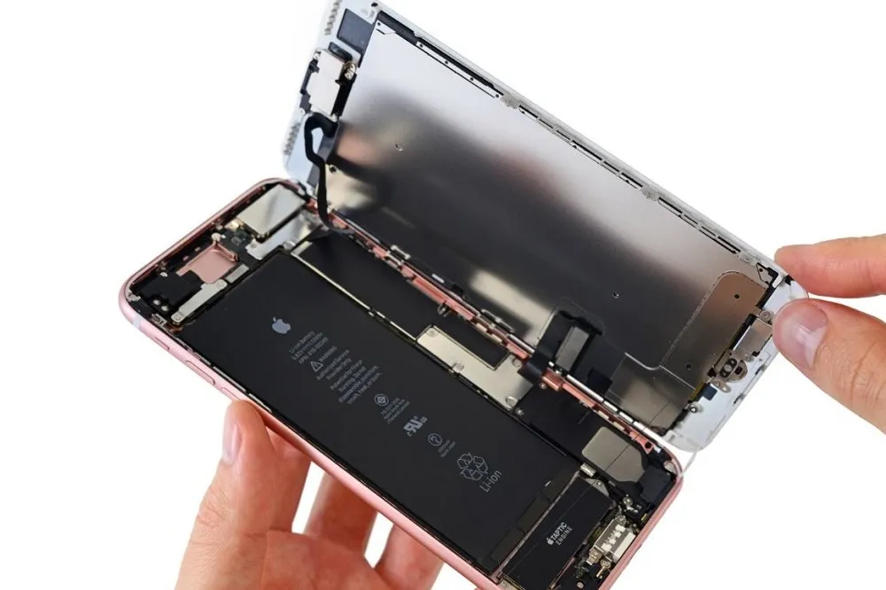 iPhone 7 Plus 完整拆解　電池、記憶體皆提升